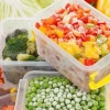 7 Razlogov vključuje zamrznjeno zelenjavo in jagode v svoji prehrani